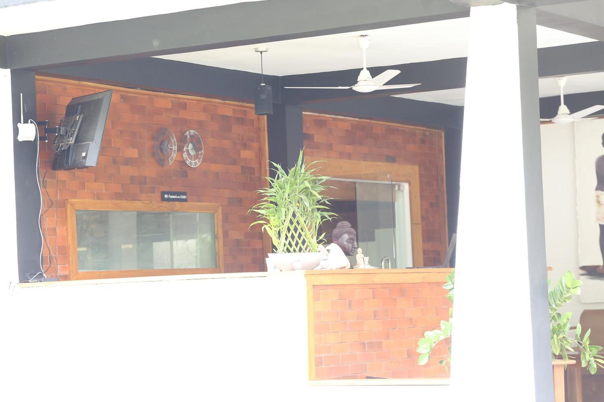 Eco Hotel Black & White - Anuradhapura Mihintale Luaran gambar